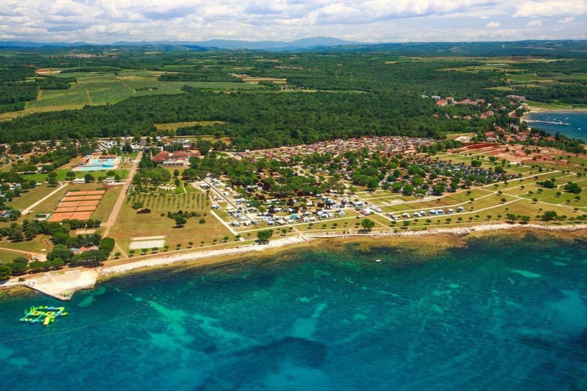 Panorama Mobile Homes In Camping Park Umag Exterior photo